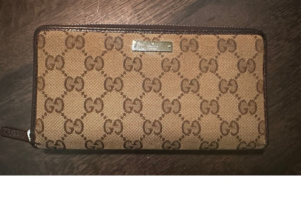 GUCCI GG CANVAS CONTINENTAL WALLET